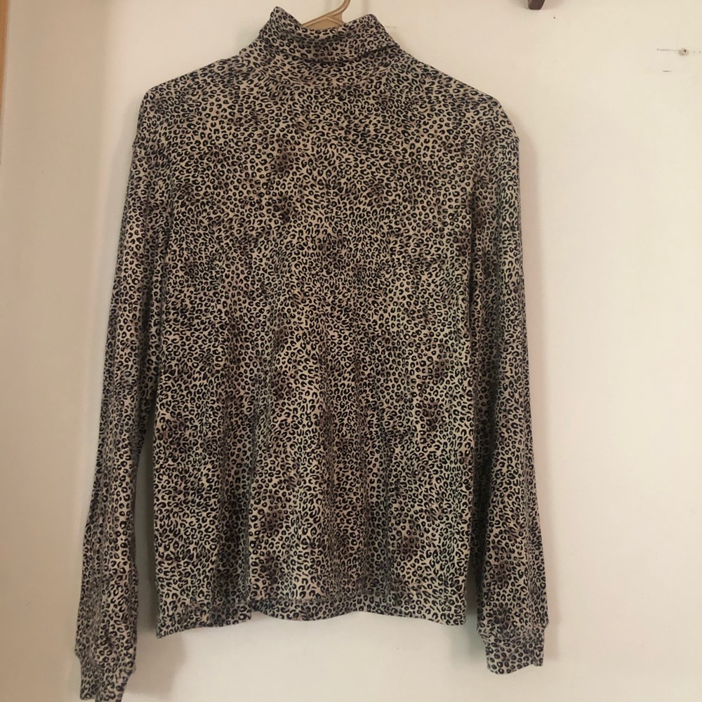 Leopard print turtle neck
